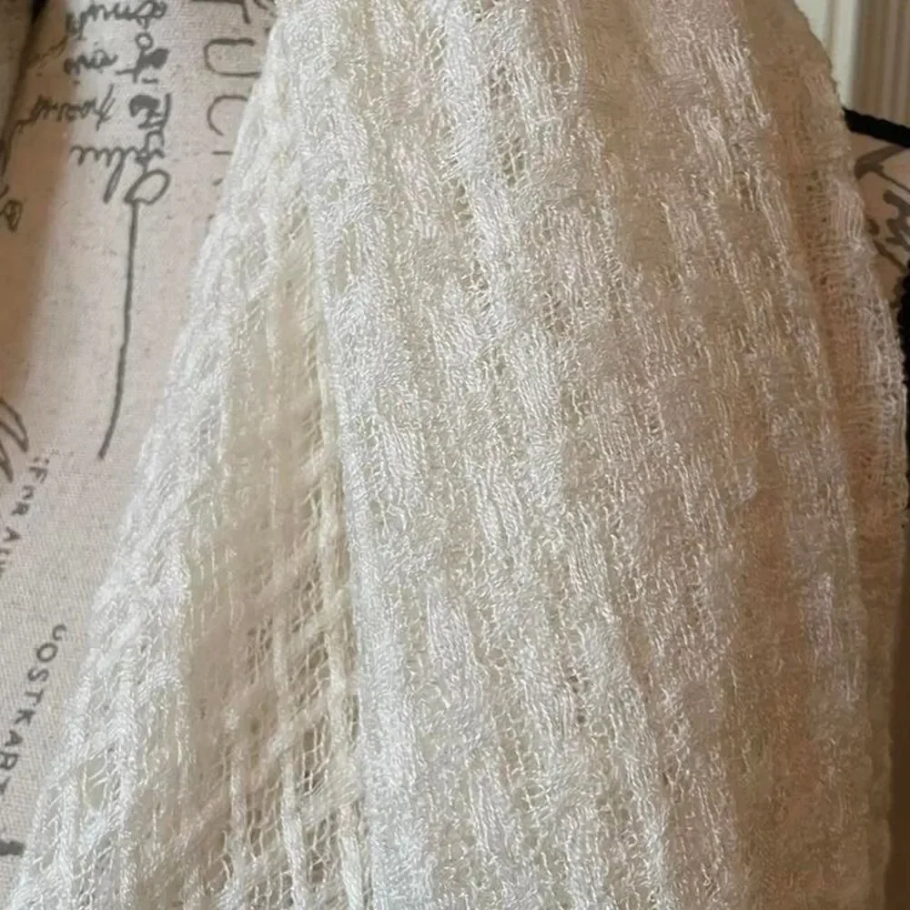 Cejon Women's White and Cream Scarf-wraps